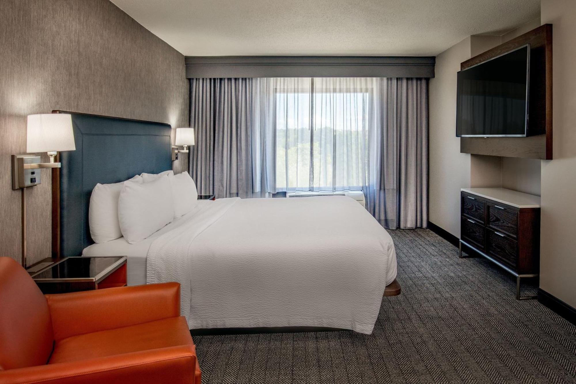 Отель Courtyard By Marriott Boston Billerica Bedford Экстерьер фото