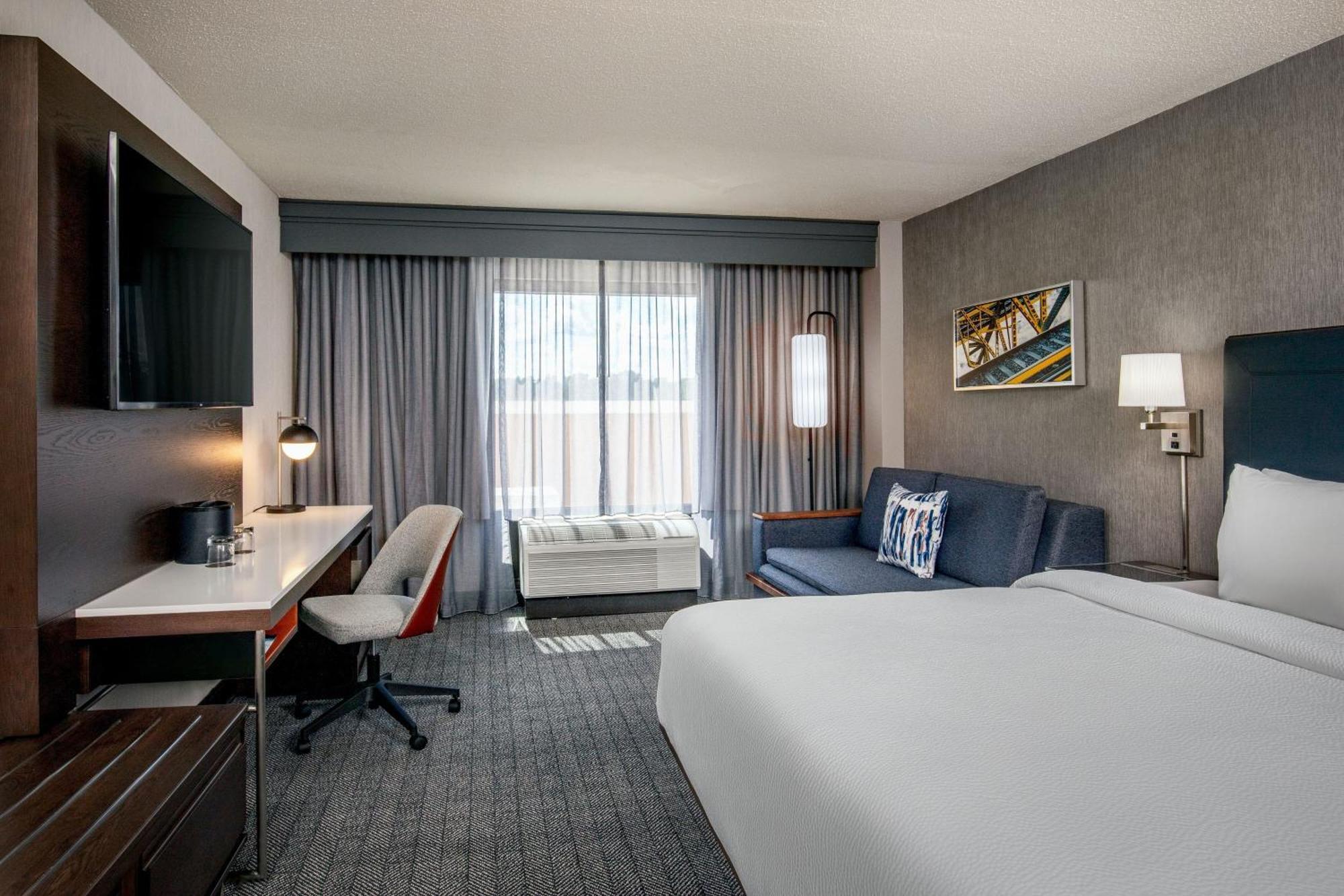 Отель Courtyard By Marriott Boston Billerica Bedford Экстерьер фото